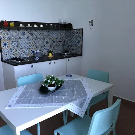 Apartament La Casa Sulla Scogliera *