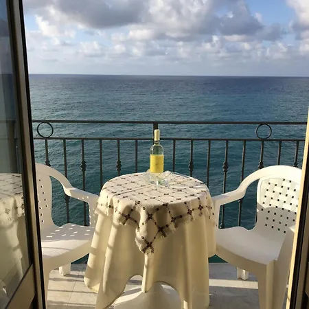 La Casa Sulla Scogliera