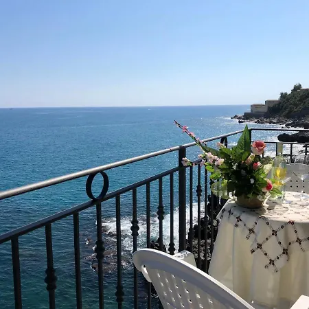 La Casa Sulla Scogliera * Cefalu