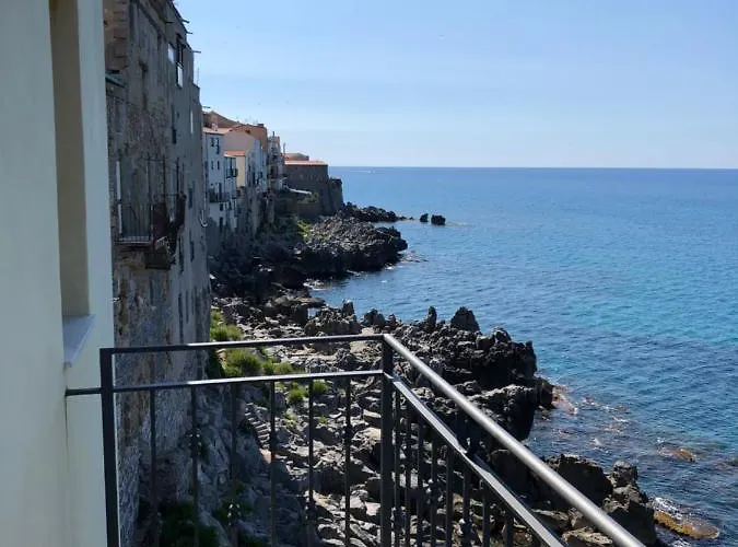 La Casa Sulla Scogliera