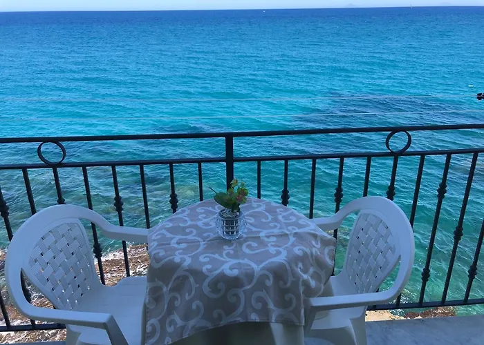 La Casa Sulla Scogliera Апартаменты