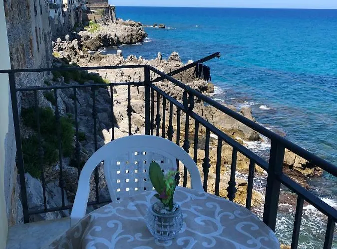 아파트 La Casa Sulla Scogliera *