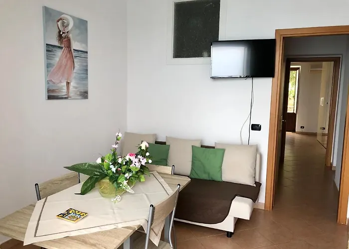 La Casa Sulla Scogliera Чефалу